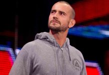 CM Punk aparece en WWE Backstage, revela que regresará la próxima semana