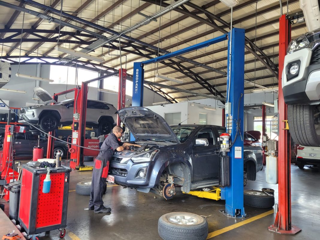 ¿Cómo ahorrar gasolina y optimizar el rendimiento de su vehículo?