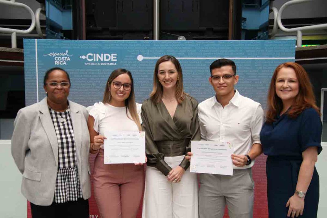 Costarricenses se certifican en Ciberseguridad de la mano de CINDE, Cybersec Cluster e IBM