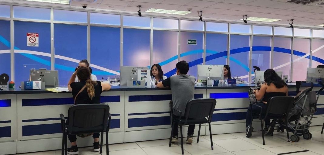 Horarios para fin y principio de año del BCR