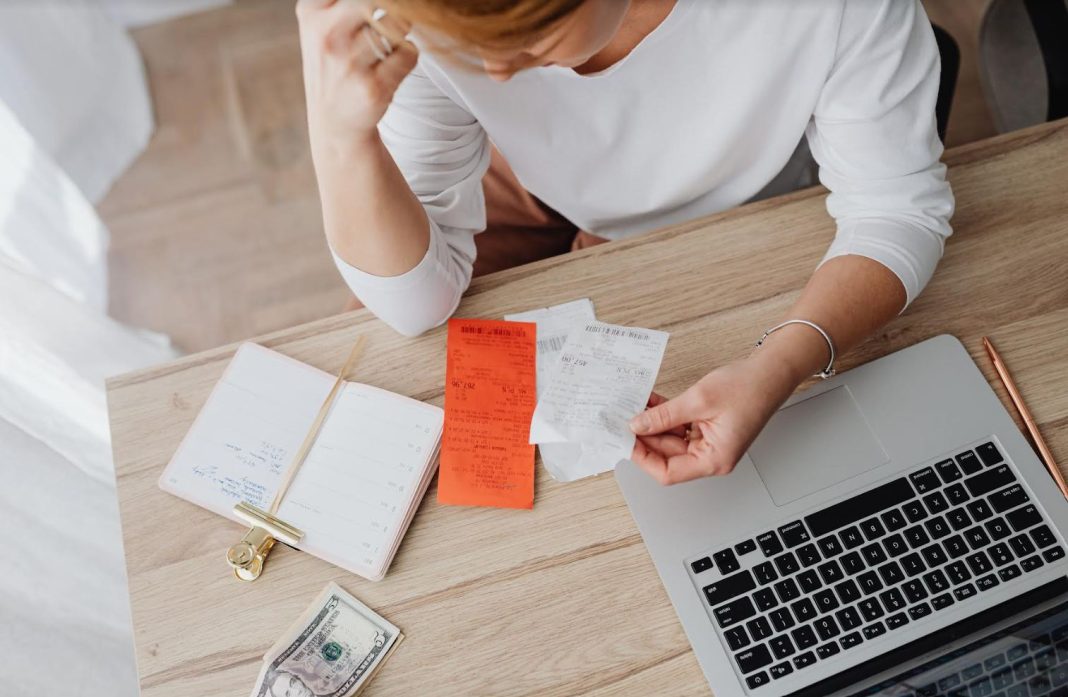 Propóngase este año sanear las finanzas