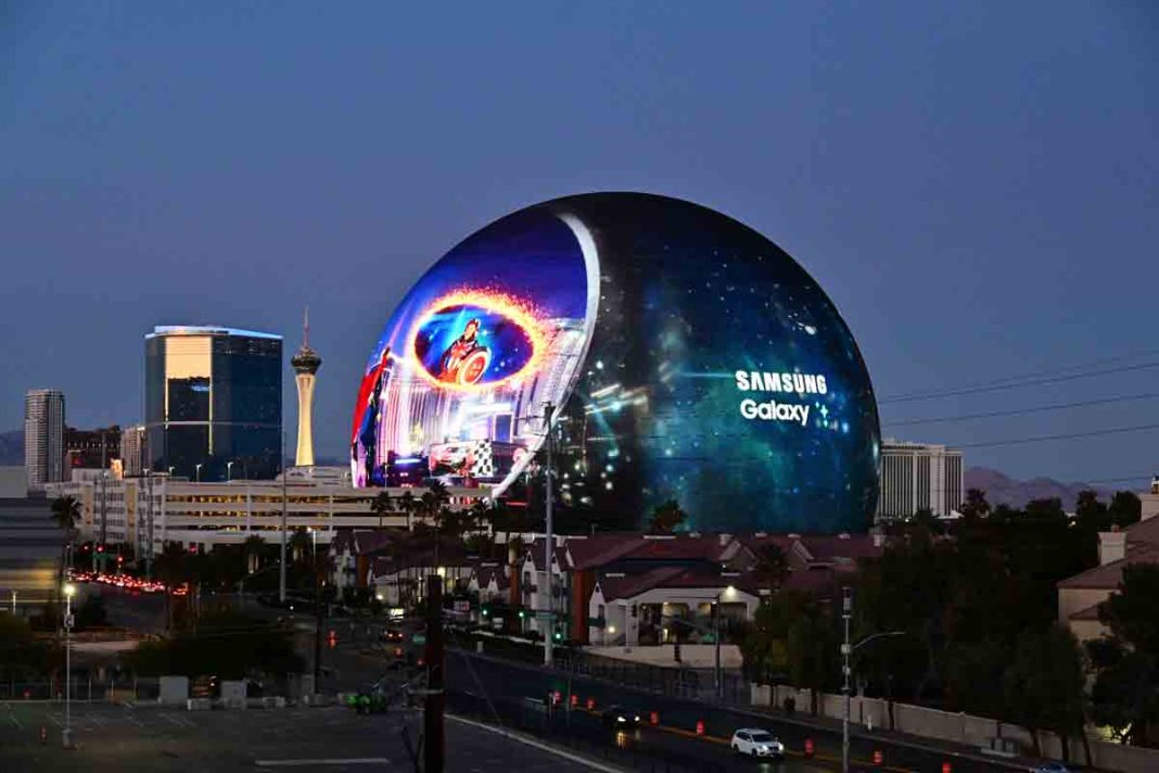 Samsung abre un portal a las nuevas posibilidades de la IA móvil en Sphere de Las Vegas antes de Unpacked 2024