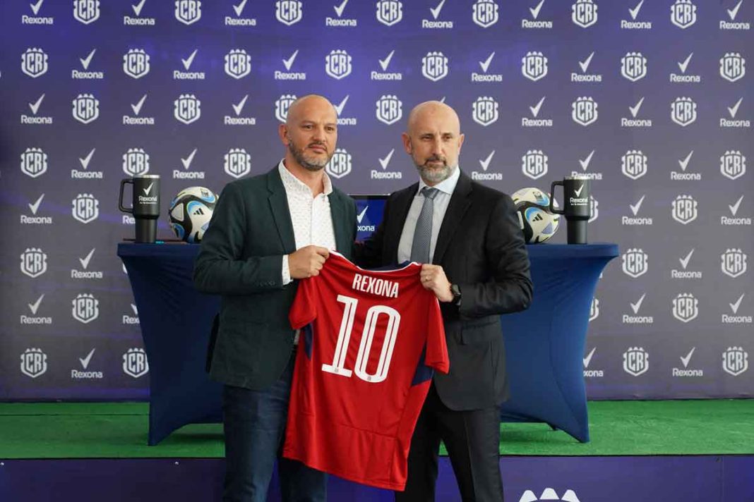 “A las Selecciones Nacionales nunca se les abandona”: Rexona y FCRF se unen por la pasión del fútbol