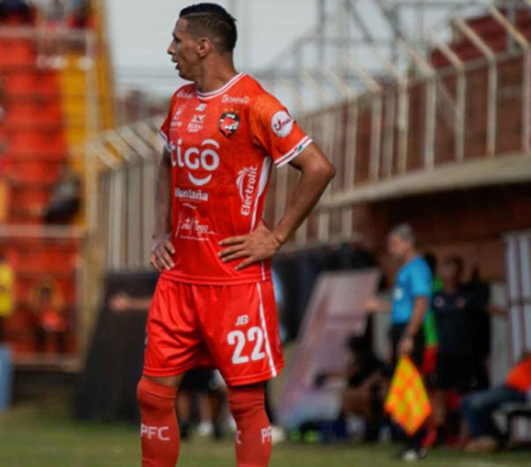 Empate sin emociones: Puntarenas y Herediano igualan a cero goles en el Estadio Lito Pérez