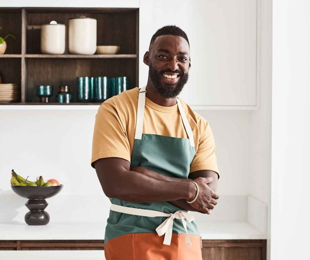 Crate and Barrel presenta en Costa Rica nueva colección en colaboración con el reconocido Chef Eric Adjepong