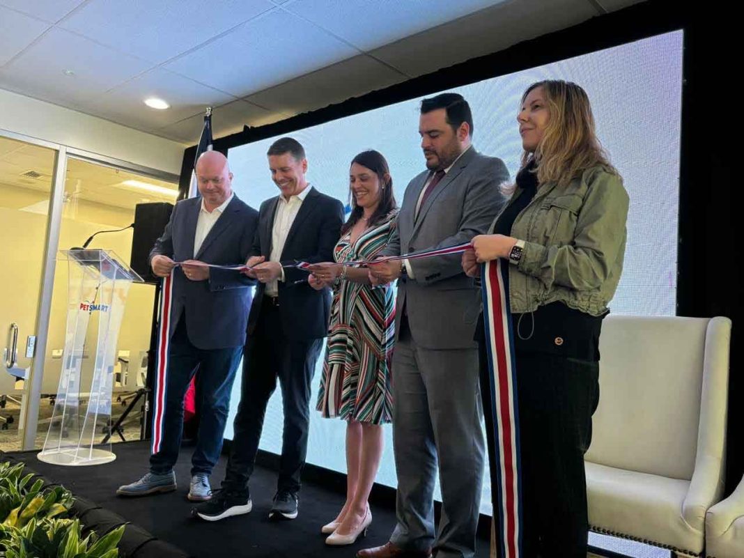 PetSmart inaugura nuevo centro tecnológico en el país