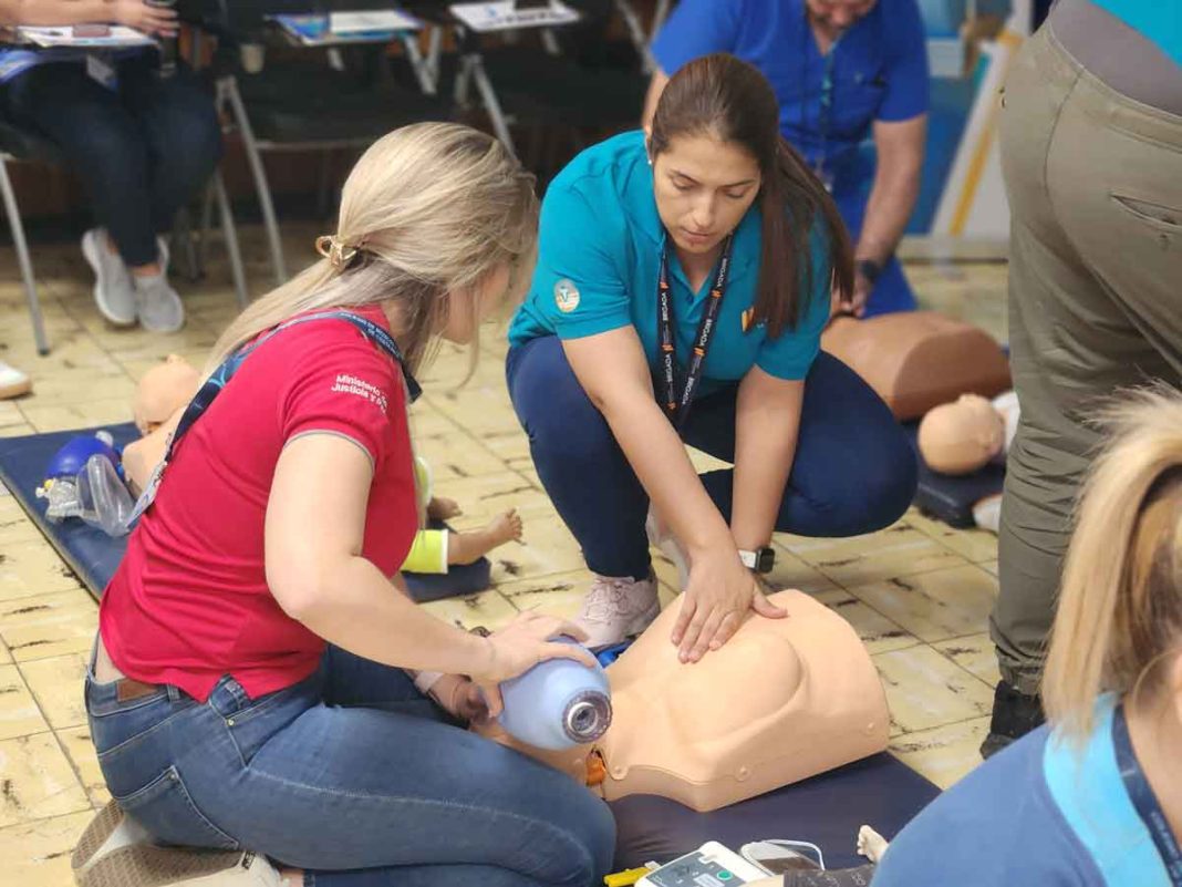 Más de 7300 médicos recibieron cursos organizados o avalados por el Colegio de Médicos y Cirujanos