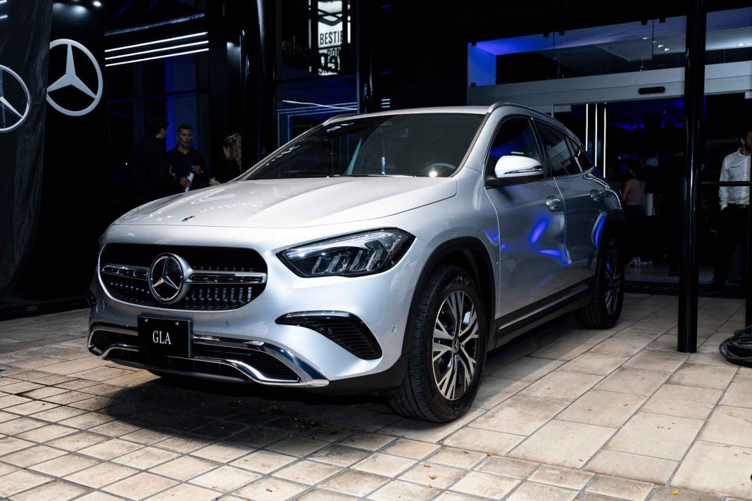 Mercedes Benz presenta en Costa Rica los nuevos modelos GLA, GLE y GLC
