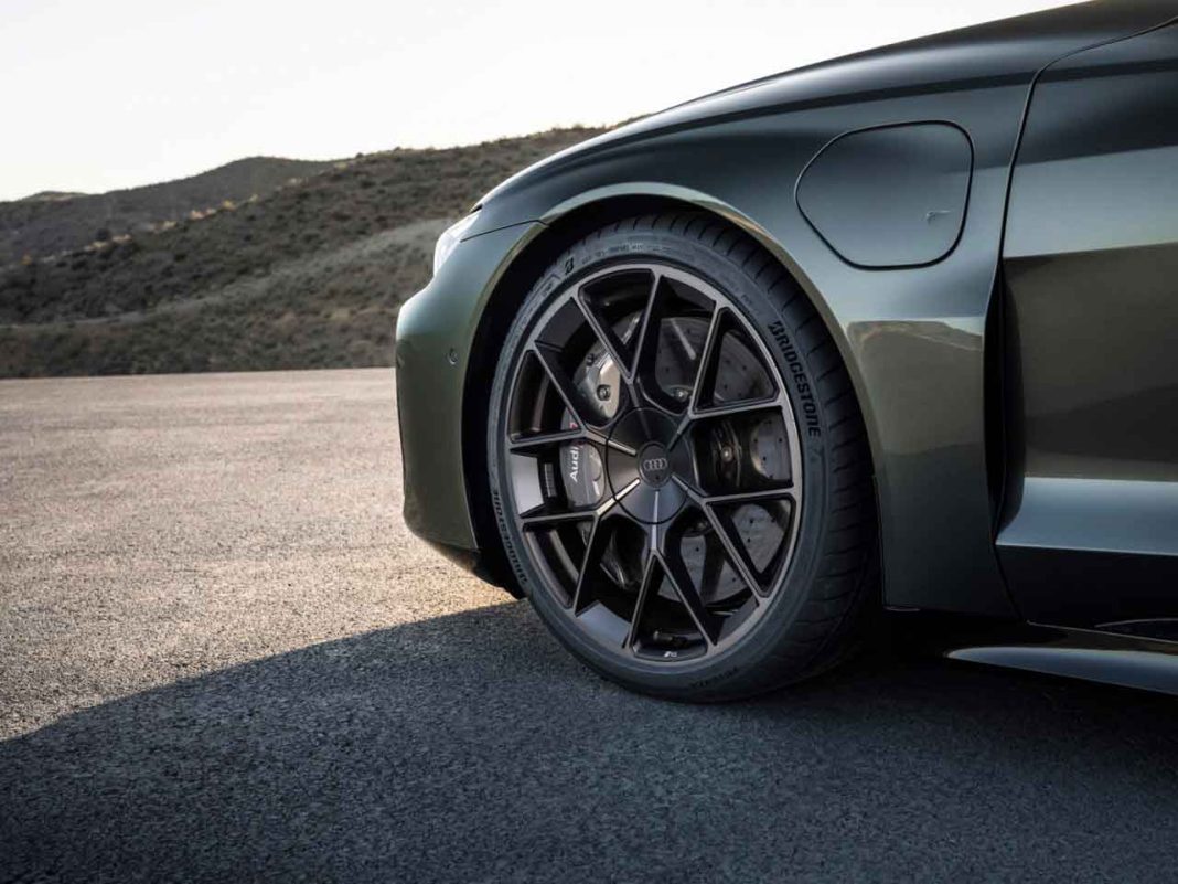 Bridgestone lanza Potenza Sport, con 55% de materiales reciclados y renovables