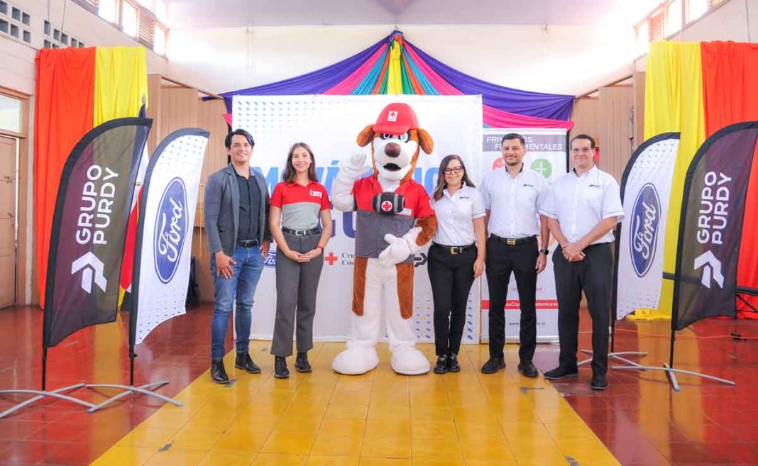 Ford y la Cruz Roja Costarricense lanzan campaña educativa sobre movilidad segura en escuelas