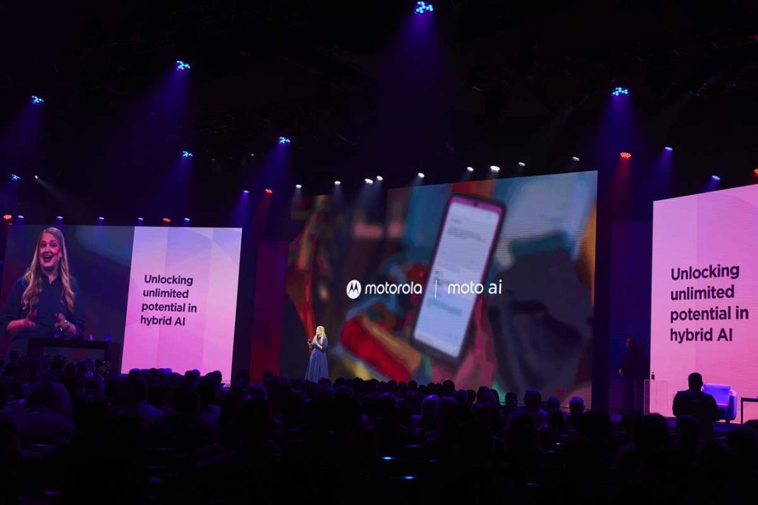 Motorola muestra la versatilidad de la Inteligencia Artificial del mañana en Lenovo Tech World ’24: todas las novedades de moto ai y Large Action Models