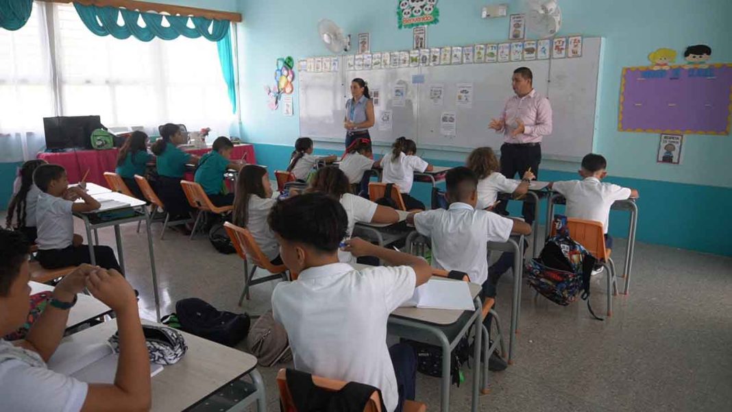 Mi Cuento Fantástico 2024 premia a estudiantes de diversas regiones como Liberia, Cartago y San José