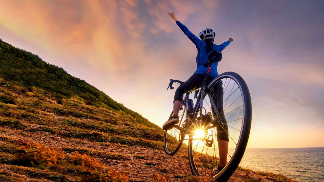 Nova Expo Deportes 2025 premiará al mejor periodista deportivo con el galardón “Felo” Ramírez