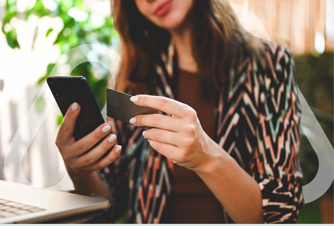 ¿Qué es la compra de saldos de tarjeta de crédito y cómo puede ayudar al bienestar financiero de las personas?