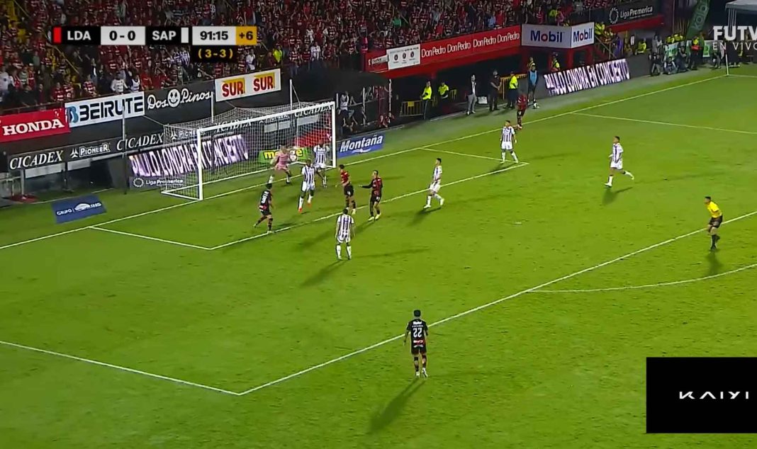 VÍDEO: Gol de Alejandro Bran adelanta al Alajuelense 1 a 0 vs. Deportivo Saprissa