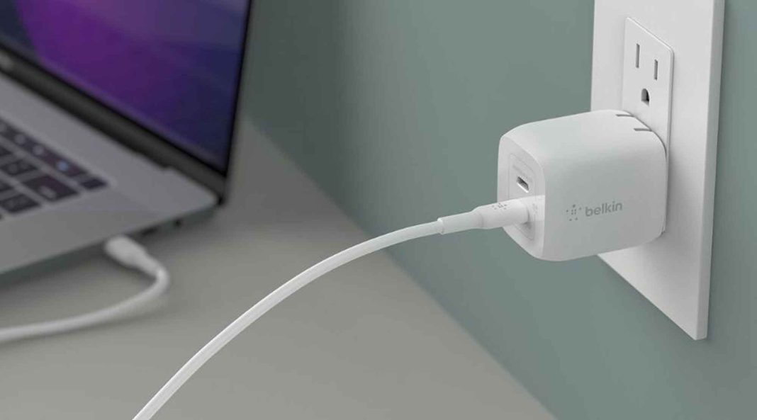 ¡Carga tus dispositivos de manera eficiente! El Belkin BoostCharge Pro GaN Dual Wall Charger 45W