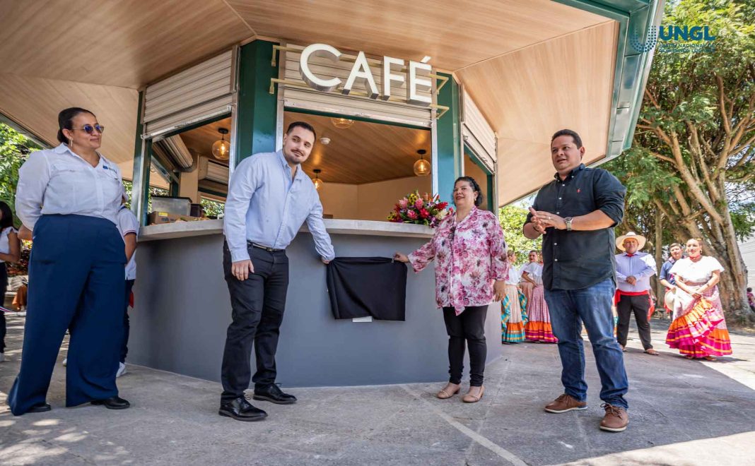 Heredia inaugura quioscos para revitalizar el espacio público y potenciar el comercio local
