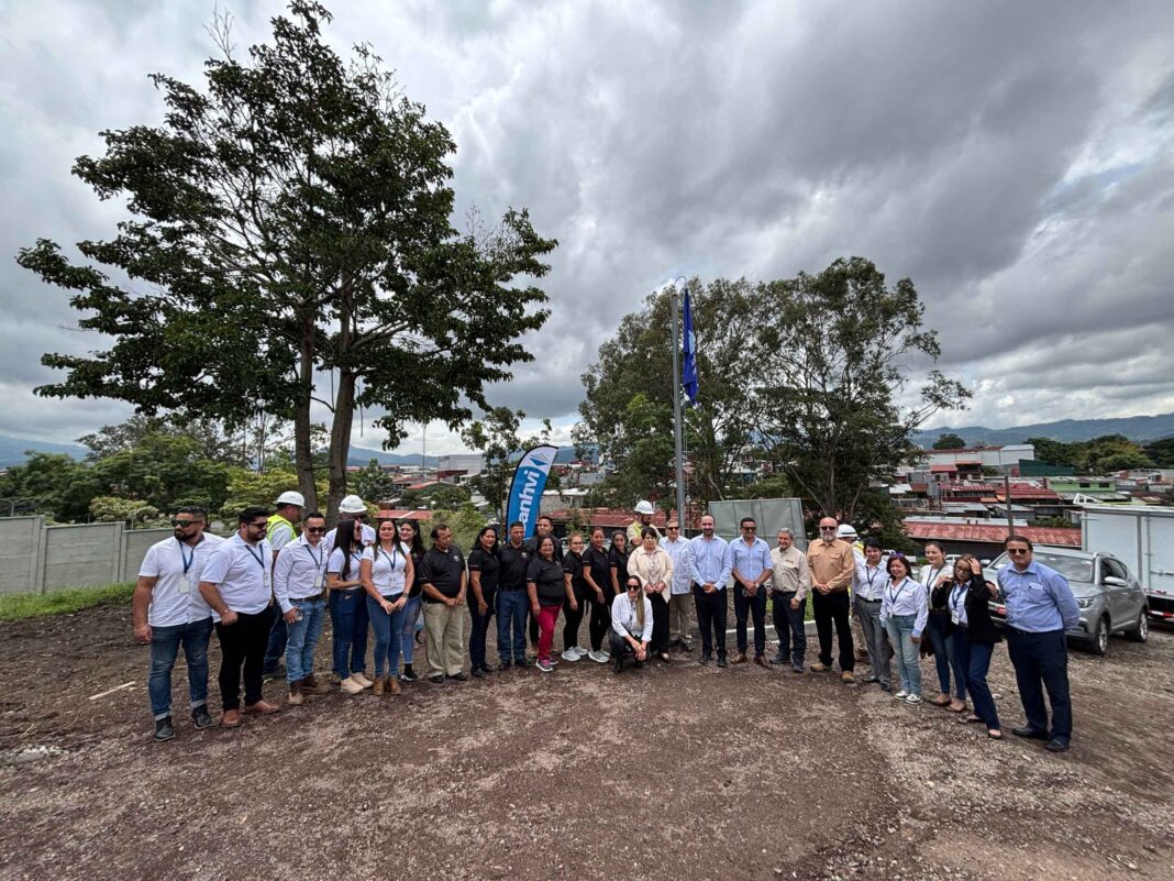 Avanzan obras en condominio de interés social que cuenta con Bandera Azul Ecológica en su construcción