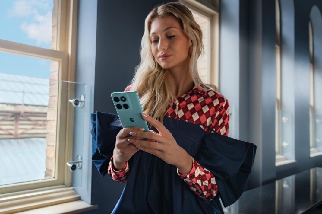 3 celulares de Motorola con baterías que duran más de un día: modelos desde los ¢133.900