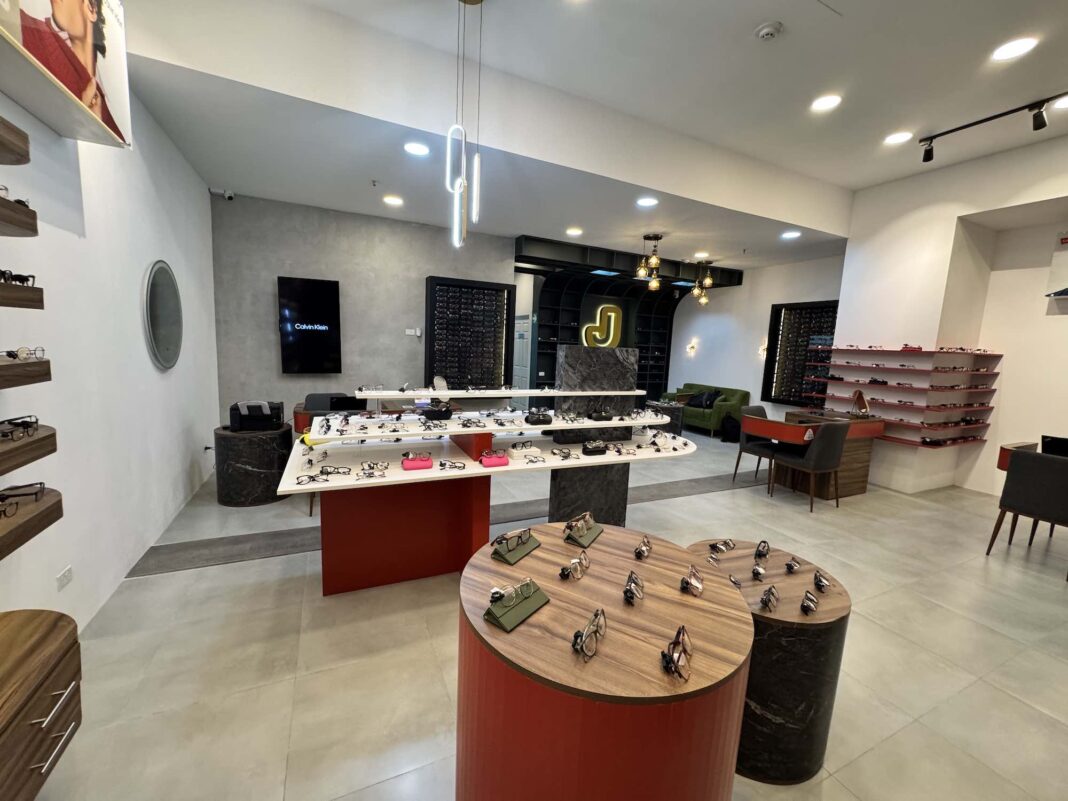 Ópticas Jiménez expande su modelo premium con tres nuevas Boutiques en el país