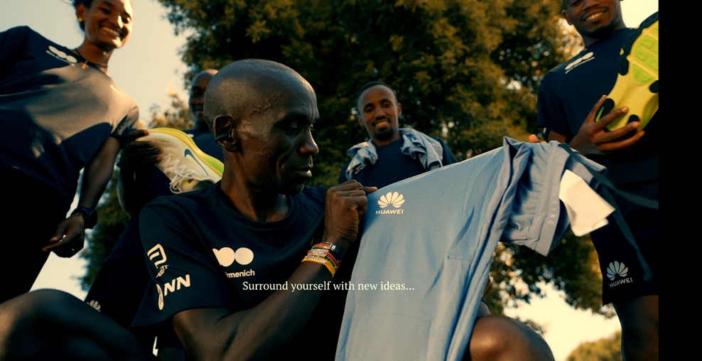 Huawei se asocia con la leyenda del maratón Eliud Kipchoge para presentar un reloj de running de última generación