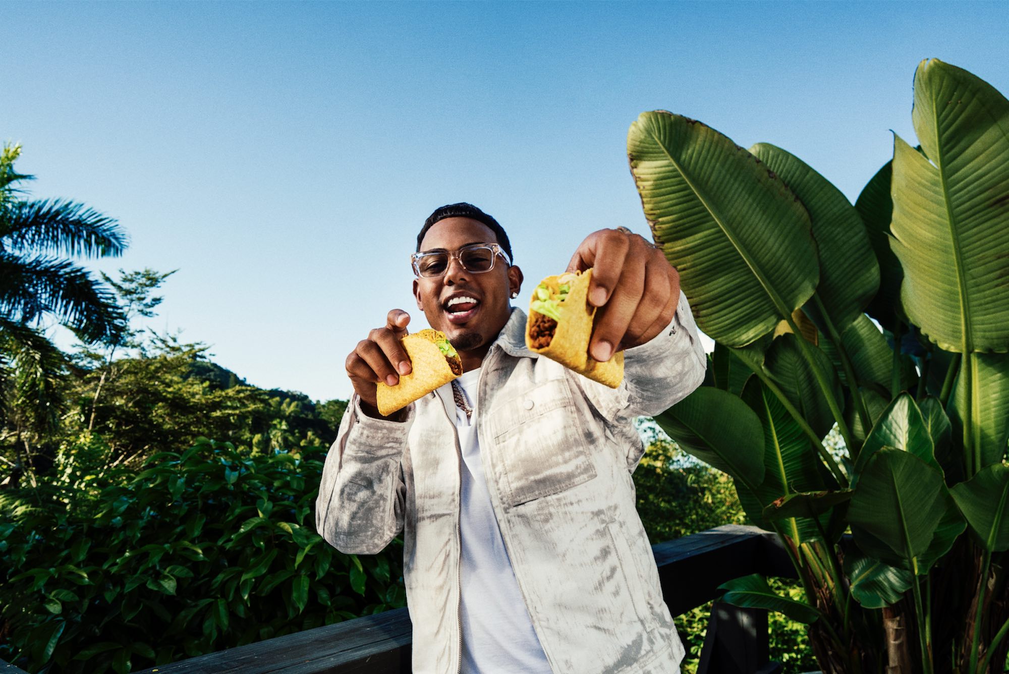 Myke Towers y Taco Bell® unen fuerzas para reencender el Taco Tuesday