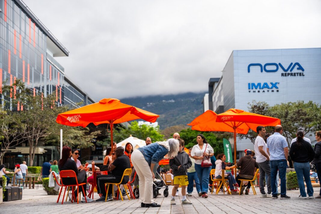 Avenida Escazú inaugura ‘Chilling Sunsets’ con agenda cultural y gastronómica inspirada en la Toscana