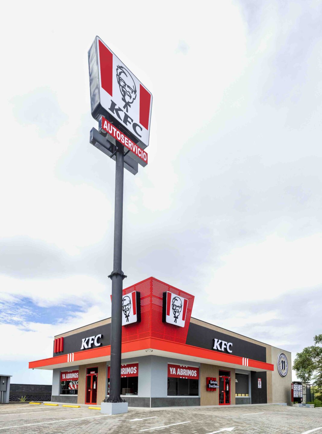 Empleo: KFC realizará feria en Tamarindo como parte de su próxima apertura