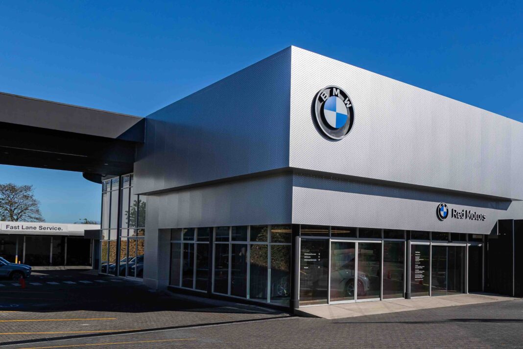 Red Motors transforma la experiencia de compra de vehículos en Costa Rica con la implementación del concepto BMW Retail.Next