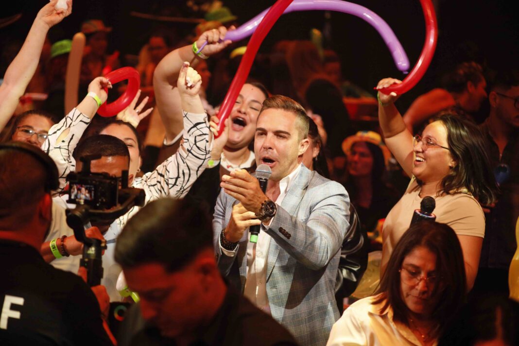 Segundo programa de Batalla de Karaoke trae 12 nuevos competidores al escenario