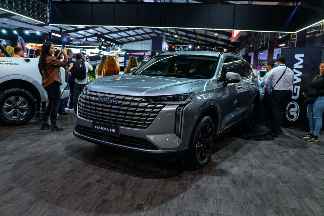Ambacar redefine la sofisticación y seguridad en Expo Móvil 2026 con el lanzamiento del nuevo Haval H6