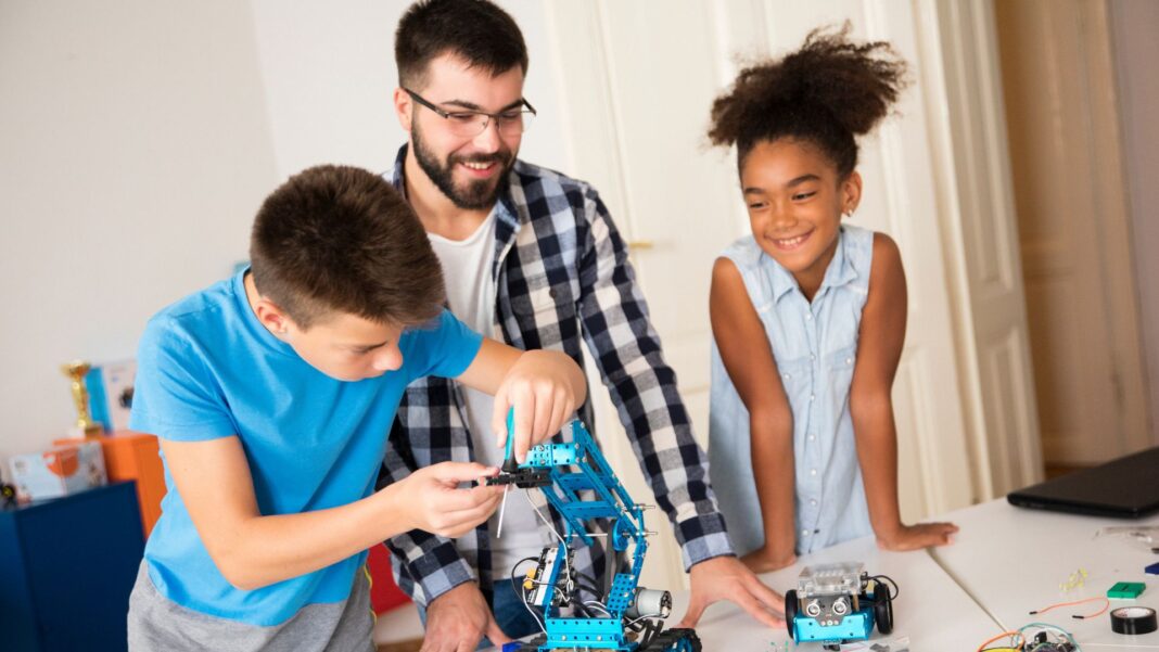 Tecnología, creatividad y aprendizaje en familia se unen en feria gratuita de la Fundación Omar Dengo