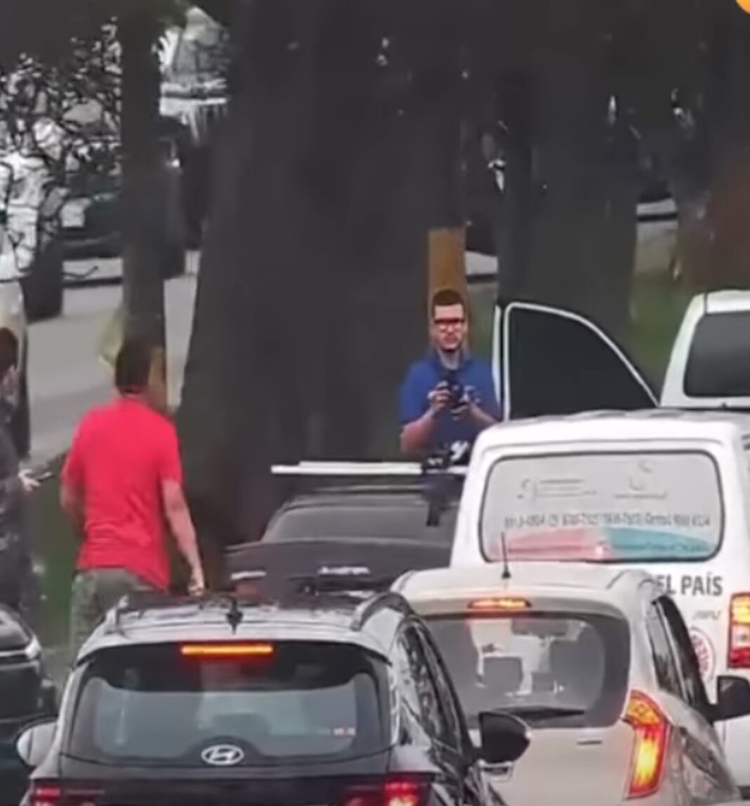 VÍDEO: Hombre fallece tras discusión por choque entre carros en Cartago