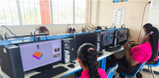 Intel impacta positivamente a Costa Rica con la donación de más de 600 equipos a centros educativos, entidades gubernamentales y organizaciones con fines sociales
