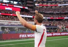 Inglaterra demuestra su fuerza, Portugal naufraga en su debut