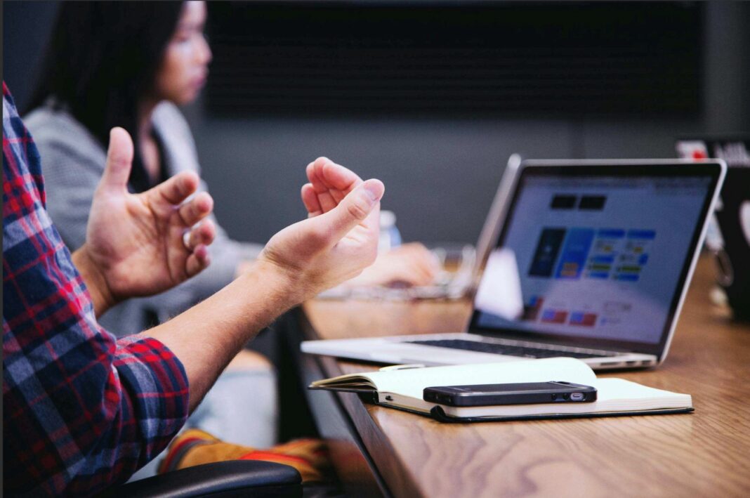 Empleadores apuestan por el upskilling ante la escasez de talento