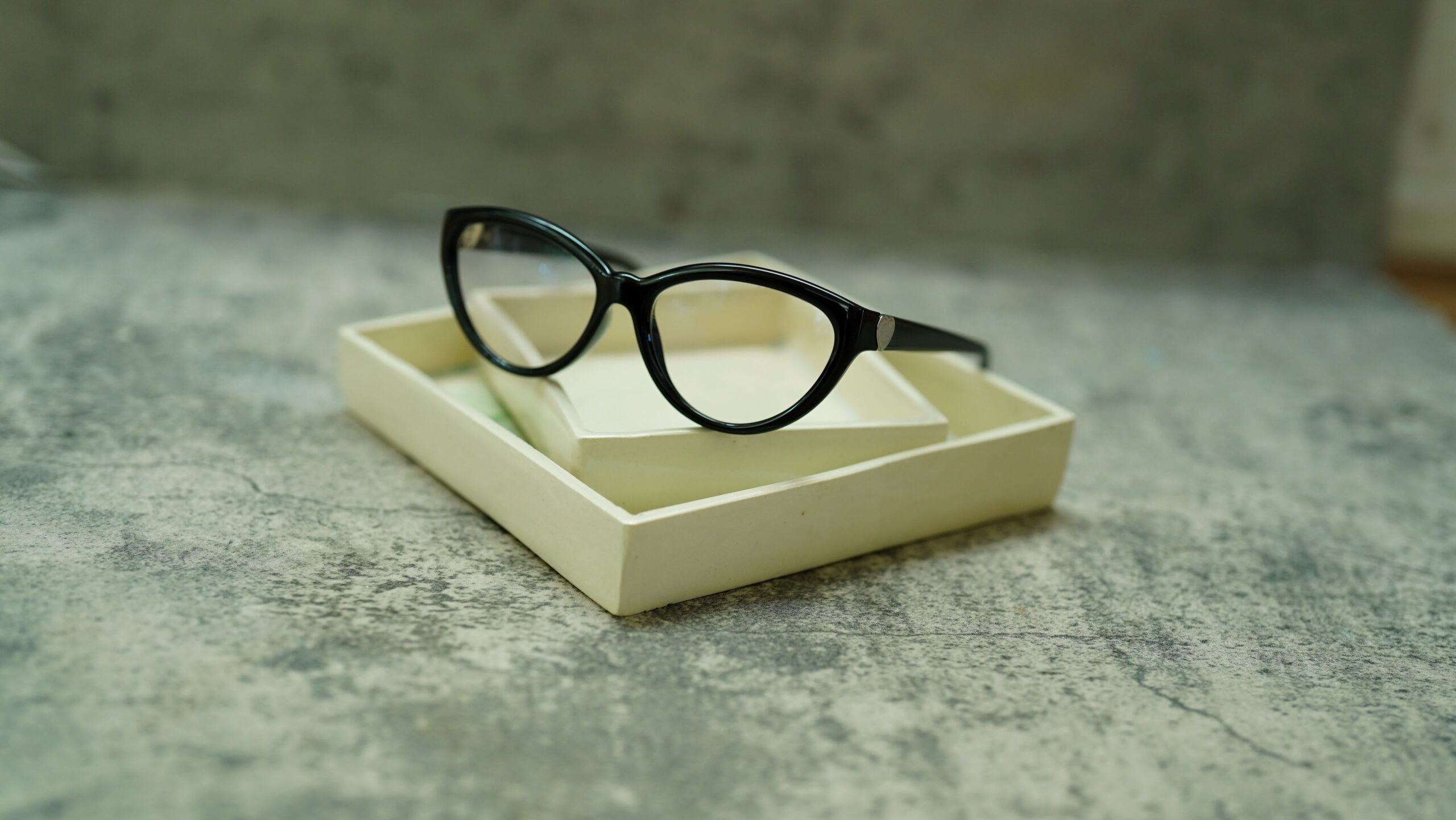 Transitions® de Essilor: Cuando la tecnología visual también refleja tu estilo