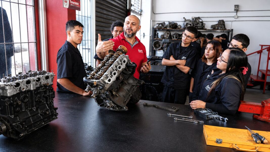 130 becas abrirán acceso a formación técnica para fortalecer el perfil laboral de personas de la GAM