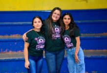 Comprar un latte de Starbucks puede apoyar a niñas de comunidades cafetaleras a construir su futuro